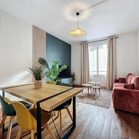 Le 2-f2 Centre Historique Apartment Montlucon