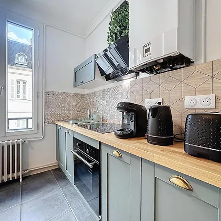 Le 2-f2 Centre Historique Apartment